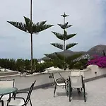Maira Beach מלון 5*