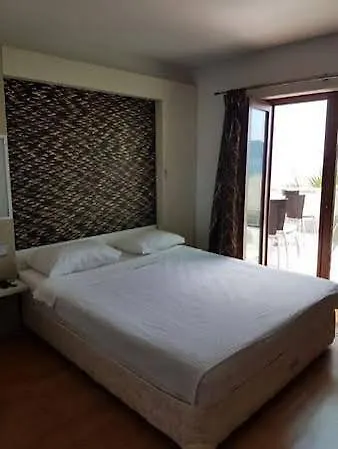 Ξενοδοχείο Maira Beach